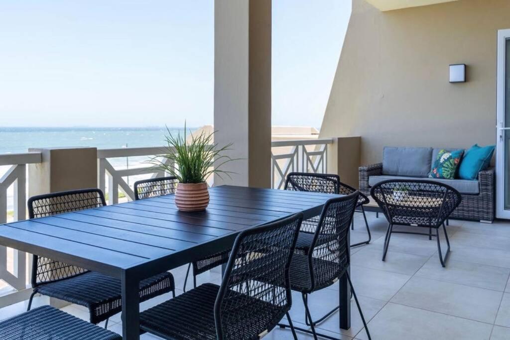 Waterfront Getaway, 2 Bedroom Seaside Bliss Umdloti Zewnętrze zdjęcie